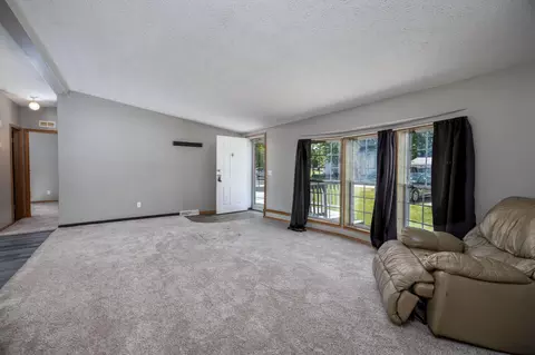 Living - 605 E Washington St, Morocco, IN 47963 photo 1 of 3