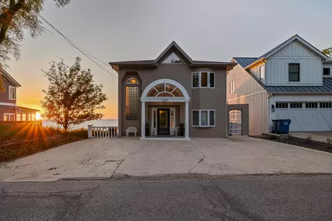 2300 Lake Shore Dr, Long Beach, IN 46360