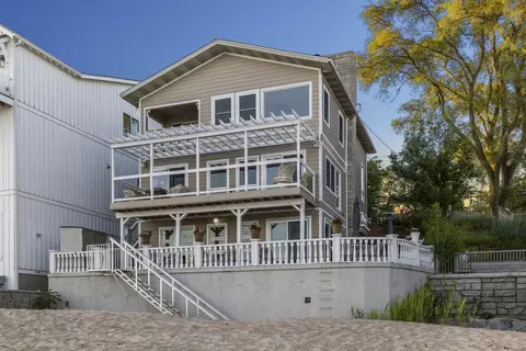 2300 Lake Shore Dr, Long Beach, IN 46360