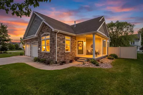 1215 Bostwick Ave, Chesterton, IN 46304