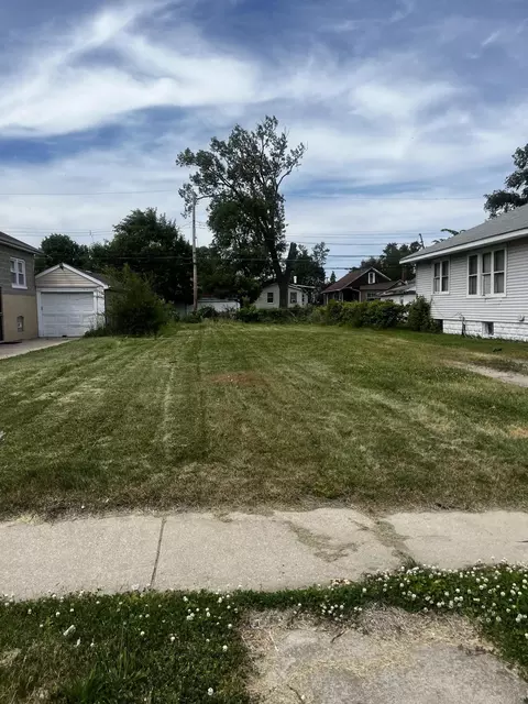 927 Eaton St, Hammond, IN 46320