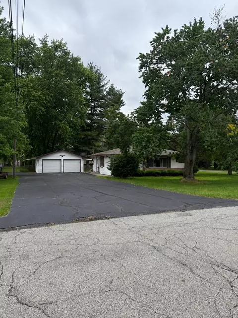 1905 Crockett Ave, Valparaiso, IN 46383