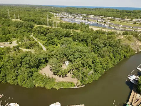 1285 Washington, Portage, IN 46368