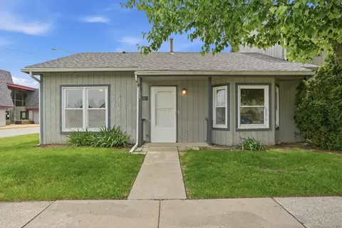 6089 Maryland St, Merrillville, IN 46410