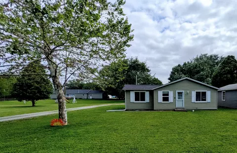 911 Harrison St, Frankton, IN 46044