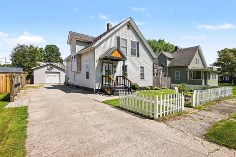 315 Oberreich St, La Porte, IN 46350