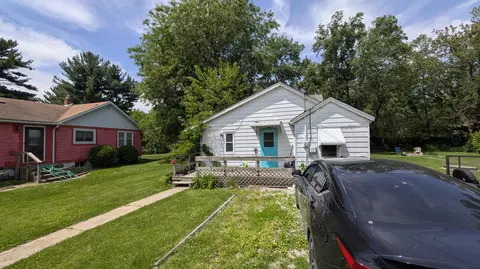405 Maple Ave, Wheeler, IN 46393