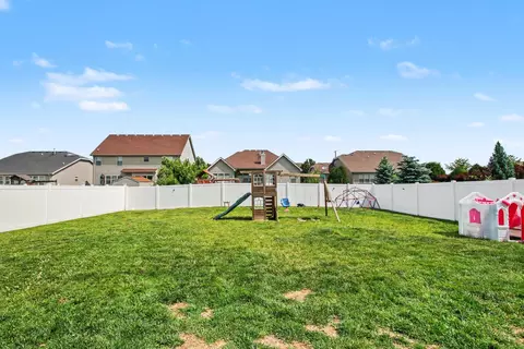 Exterior - 9172 Briar Ln, Saint John, IN 46373 photo 4 of 6