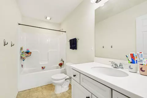 Bath - 9172 Briar Ln, Saint John, IN 46373 photo 1 of 3