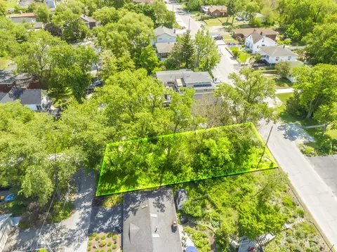 7710 Oak Ave, Gary, IN 46403 photo 3