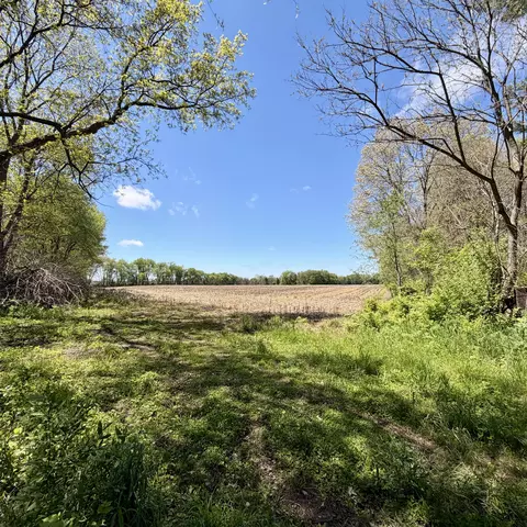 15 S 39 Ac S Hupp Rd, La Porte, IN 46350