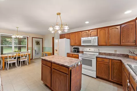 Kitchen - 7459 Spring Ct, De Motte, IN 46310 photo 1 of 4