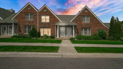 771 Kenmare Pkwy, Crown Point, IN 46307