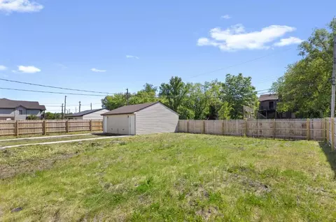 Exterior - 553 555 Rhode Island Ct, Gary, IN 46402 photo 6 of 6
