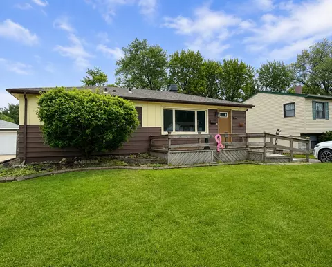 929 N Oakwood St, Griffith, IN 46319