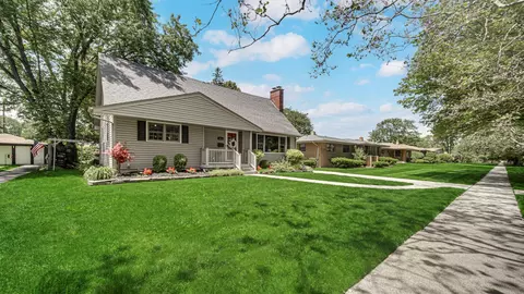 8630 Hohman Ave, Munster, IN 46321