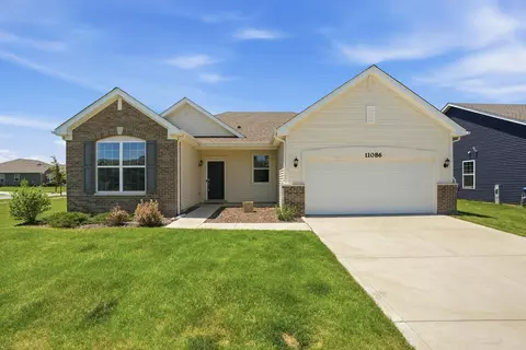 11086 Lola Ln, Crown Point, IN 46307