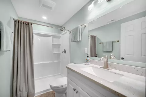Bath - 10280 California St, Crown Point, IN 46307 photo 3 of 3