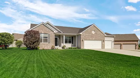 10280 California St, Crown Point, IN 46307