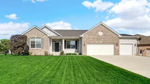 Exterior - 10280 California St, Crown Point, IN 46307 photo 2 of 6