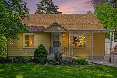509 Allen St, La Porte, IN 46350