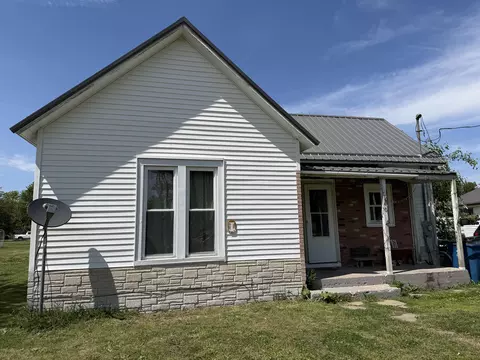 230 W Mill St, Goodland, IN 47948
