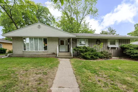 327 Softwood Dr, Hobart, IN 46342