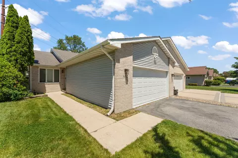 5012 W 92nd Ave, Crown Point, IN 46307