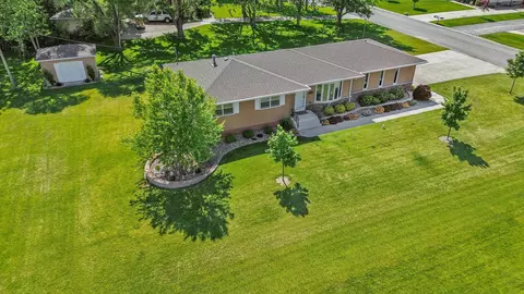 8614 Towle St, Dyer, IN 46311