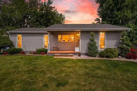 518 Merrillville Rd, Crown Point, IN 46307