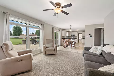 Living - 4489 E 101st Ave, Crown Point, IN 46307 photo 2 of 2