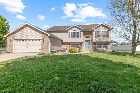 2715 Palladin Cir, Portage, IN 46368