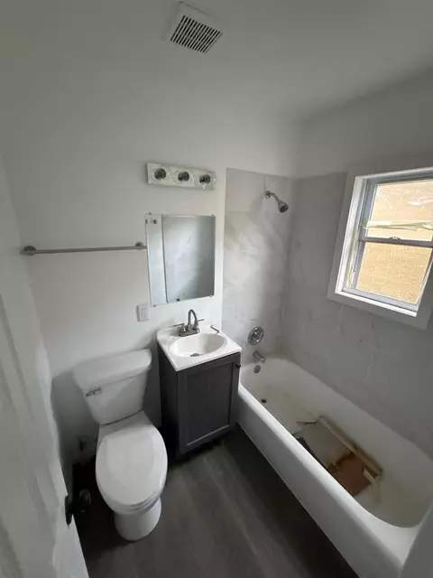 2424 Delaware St, Gary, IN 46407 photo 5