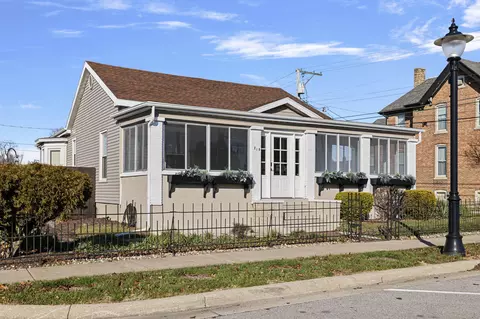 219 W 6th St, Michigan City, IN 46360