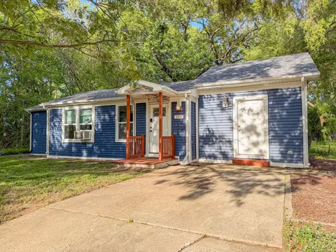 101 Van Buren Ave, Hobart, IN 46342