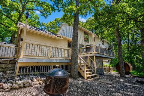 Exterior - 11745 S Oakridge Dr, Saint John, IN 46373 photo 9 of 17