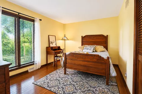 Bedroom - 11745 S Oakridge Dr, Saint John, IN 46373 photo 3 of 3
