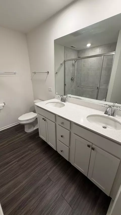 Bath - 1780 E 110th Pl, Crown Point, IN 46307 photo 2 of 4