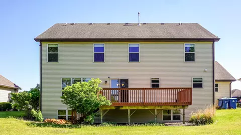 Exterior - 7490 E 103rd Ave, Crown Point, IN 46307 photo 6 of 10