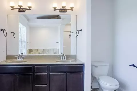 Bath - 7490 E 103rd Ave, Crown Point, IN 46307 photo 1 of 4