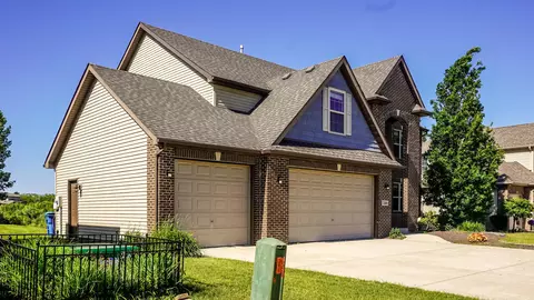 Exterior - 7490 E 103rd Ave, Crown Point, IN 46307 photo 7 of 10