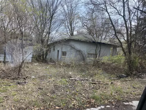 712 E 40th Ave, Gary, IN 46409 photo 2