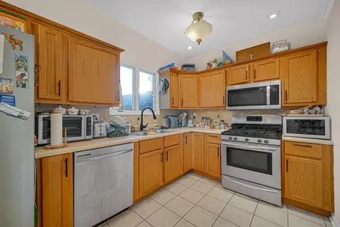 Kitchen - 7933 Jefferson Ave #4B, Munster, IN 46321 photo 1 of 1
