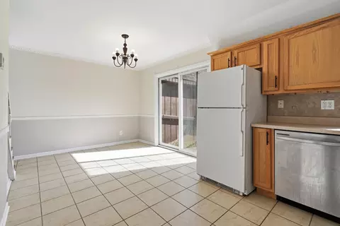 Dining - 7933 Jefferson Ave #4B, Munster, IN 46321 photo 1 of 1