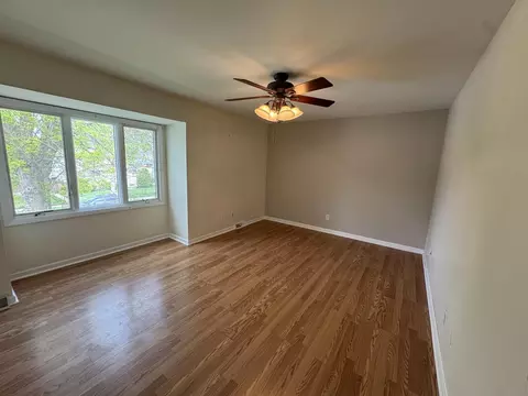 Living - 7933 Jefferson Ave #4B, Munster, IN 46321 photo 2 of 2