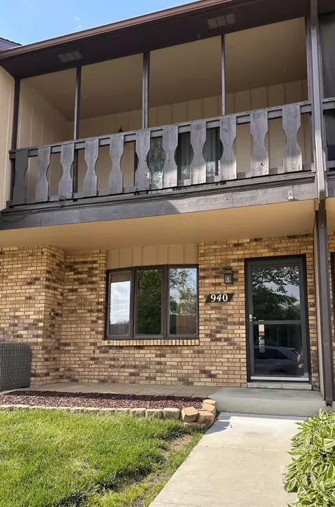 940 Jordan Cir, Schererville, IN 46375