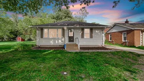1113 Begonia St, De Motte, IN 46310