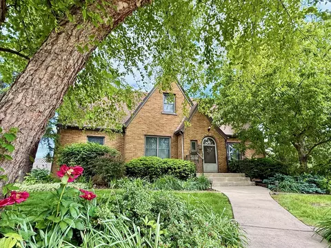 2205 Nondorf St, Dyer, IN 46311