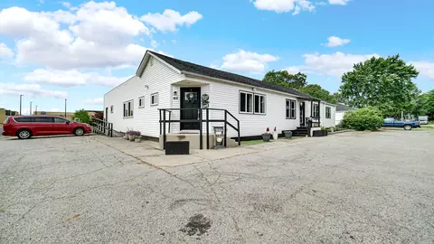 801 S Shield St, Knox, IN 46534