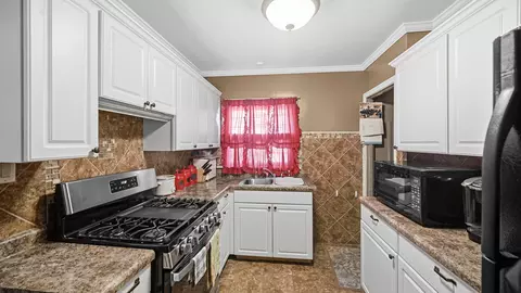 Kitchen - 243 Taft Pl, Gary, IN 46404 photo 2 of 2